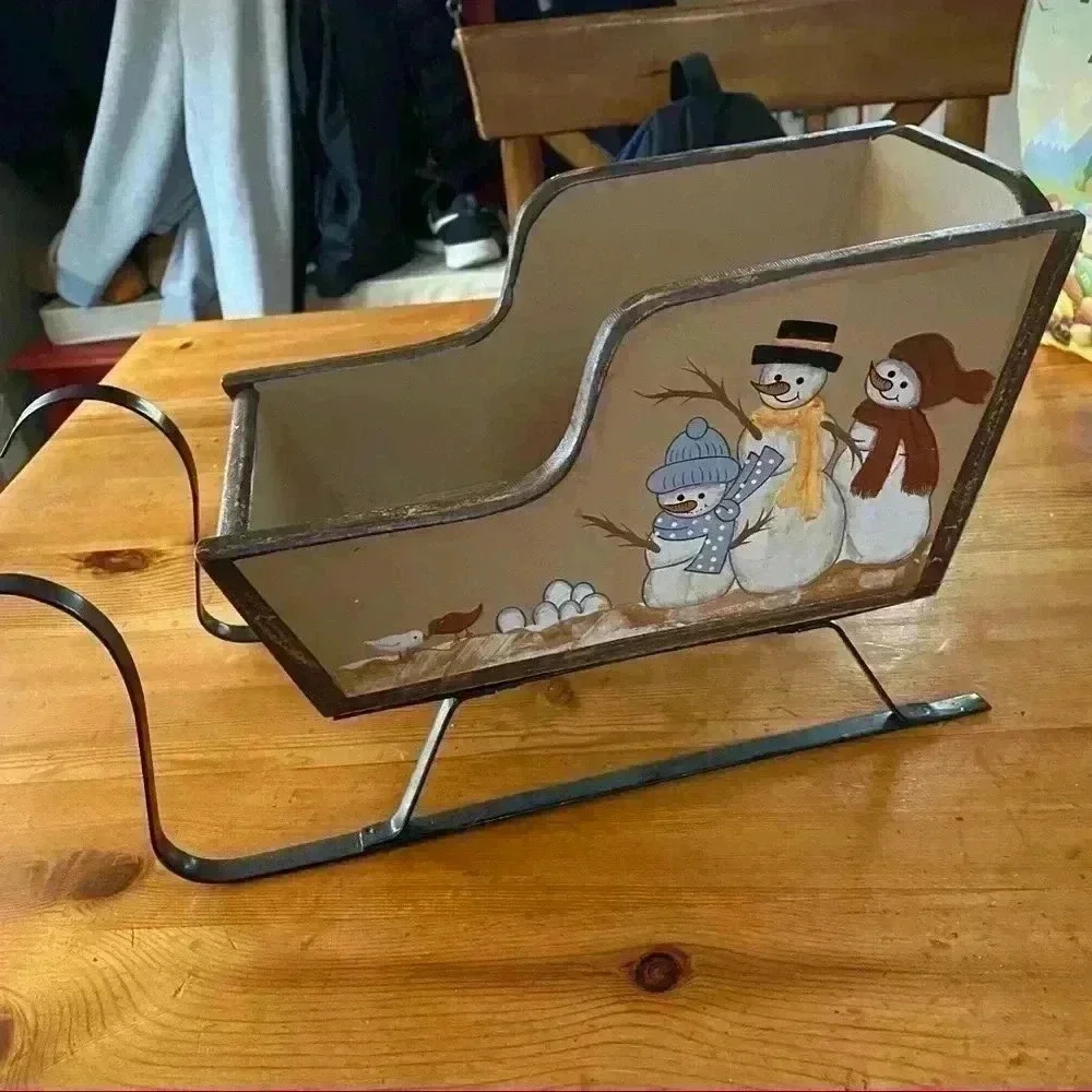 Christmas sled with snowmen